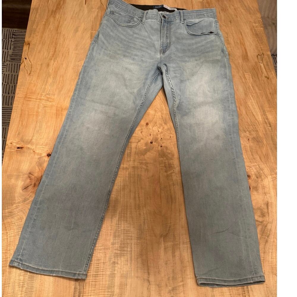 Old Navy Men's Straight 360° Stretch Performance Jeans  36x32